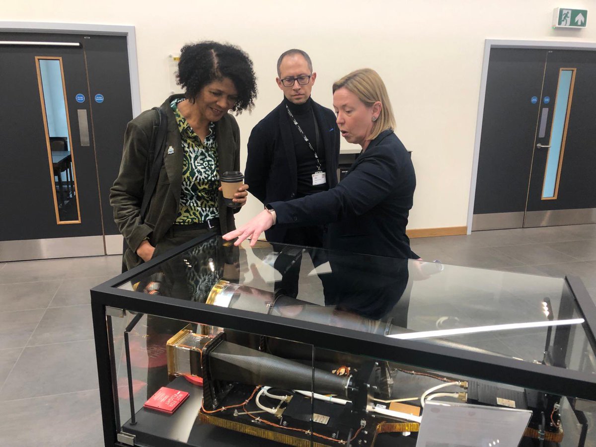 The Shadow Minister for Science, Research and Innovation @ChiOnwurah visited @SpaceParkLeic to see how we are enhancing inclusion in STEM and partnering with industry. Our @uniofleicester staff and students were delighted to showcase their work. #CitizensOfChange