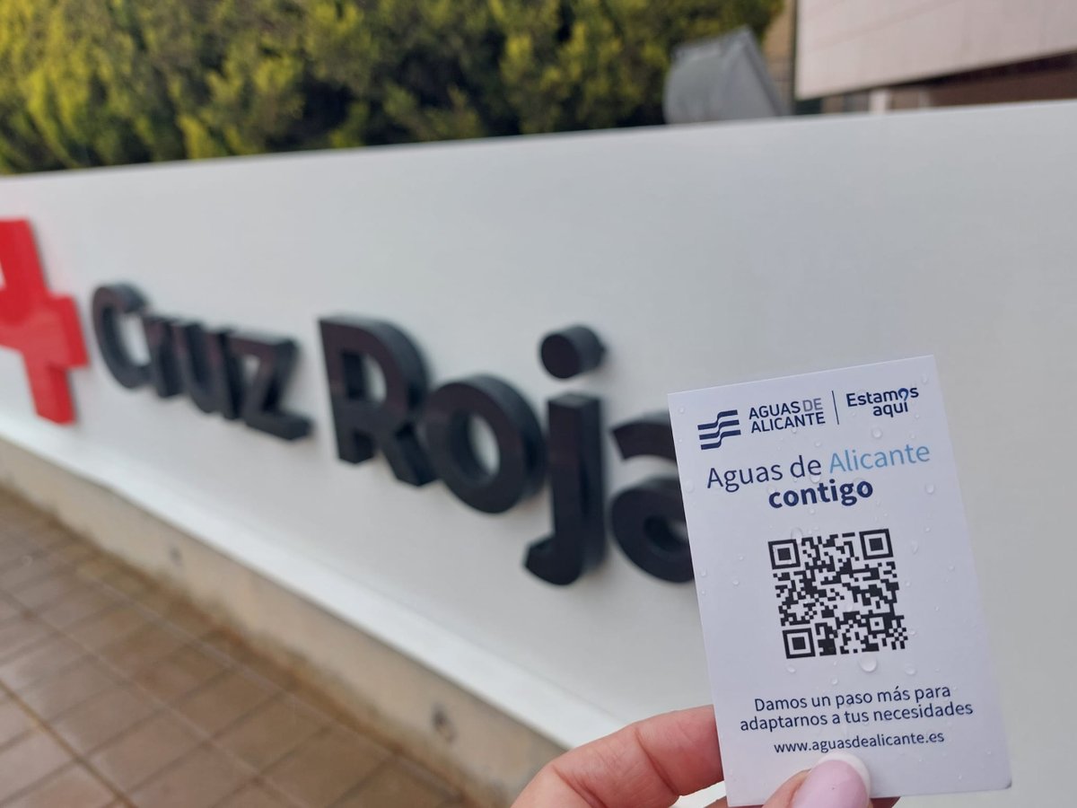 🤝 Renovamos el convenio del 𝗙𝗼𝗻𝗱𝗼 𝗦𝗼𝗰𝗶𝗮𝗹 𝟮𝟬𝟮𝟰 entre #AguasdeAlicante y <a href="/CruzRojaAL/">Cruz Roja en Alicante</a> con una puesta en común de inquietudes y planificación de talleres.

Trabajamos en equipo, trabajamos en alianza 🔝.

#AguasdeAlicanteEstamosAquí