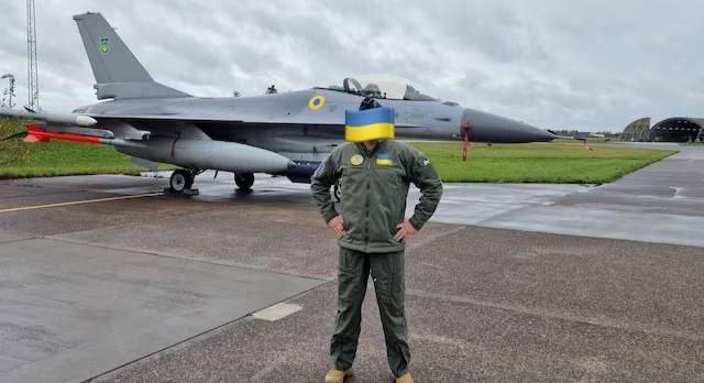 Enfin...... #f16ukraine