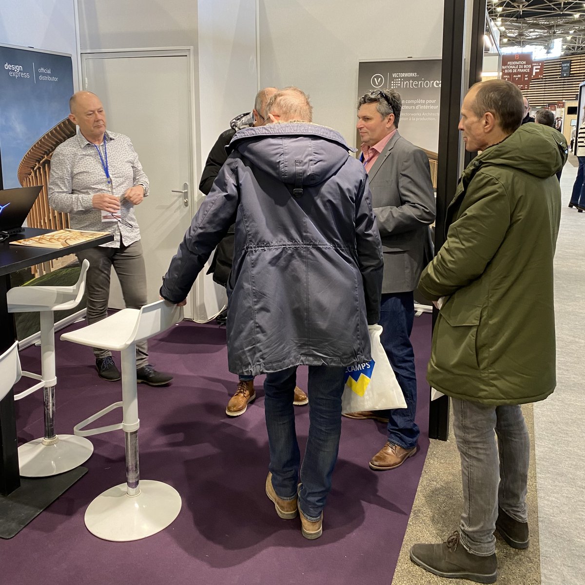 IDAO_Formation's tweet photo. Merci aux nombreux visiteurs du salon @Eurobois2024 d'être passés sur le stand #DesignExpress que nous partagions, nous avons pu vous présenter les fonctionnalités de @Vectorworks avec #Interiorcad pour concevoir vos caissons, armoires, etc. Nous restons ouverts à vos questions🔎 https://t.co/vMdOgA0dE6