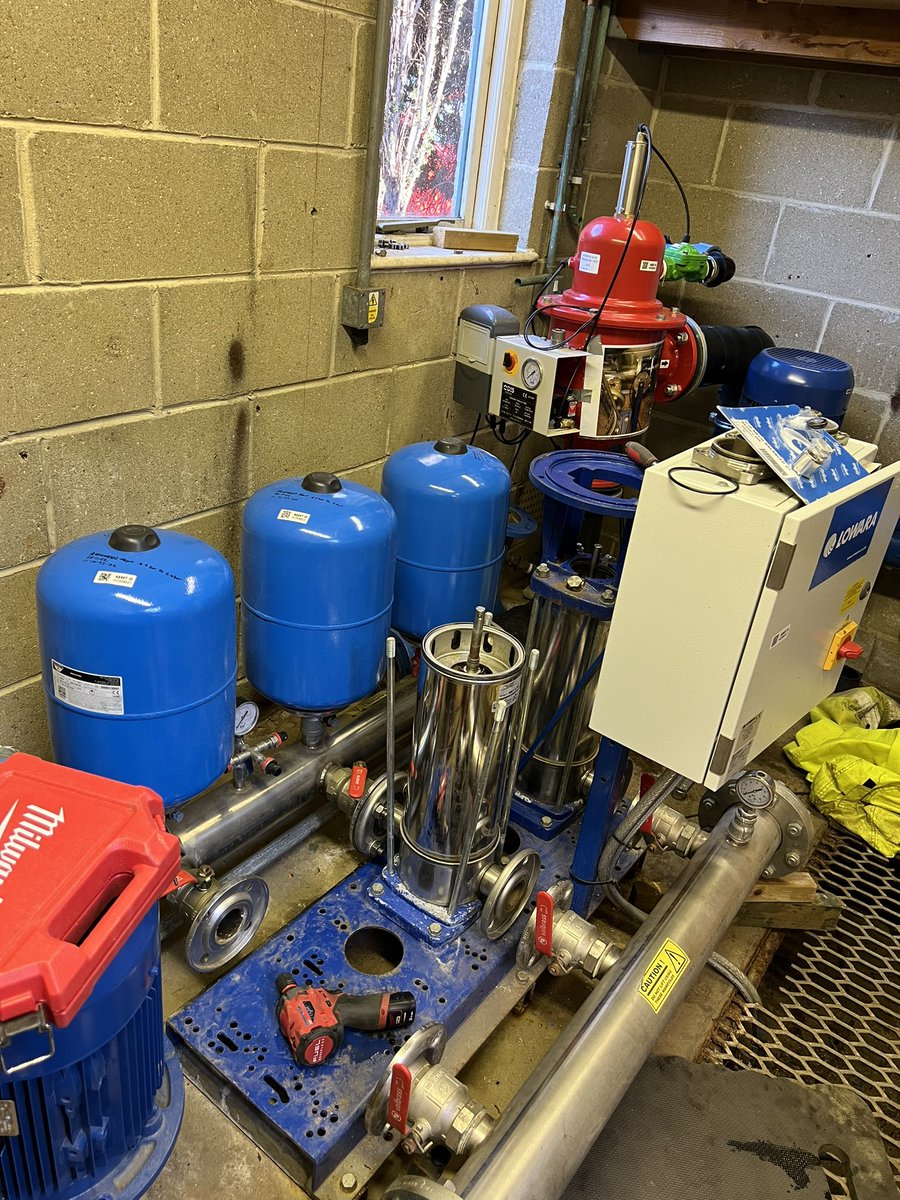 Andre Holt tweet media