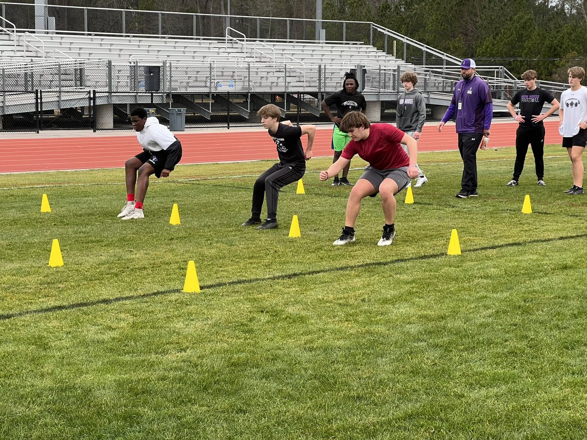 PSIronHorseFB's tweet photo. The boys were working today! At our best on Fridays! #W1nTheDay https://t.co/ZYjga71n7J