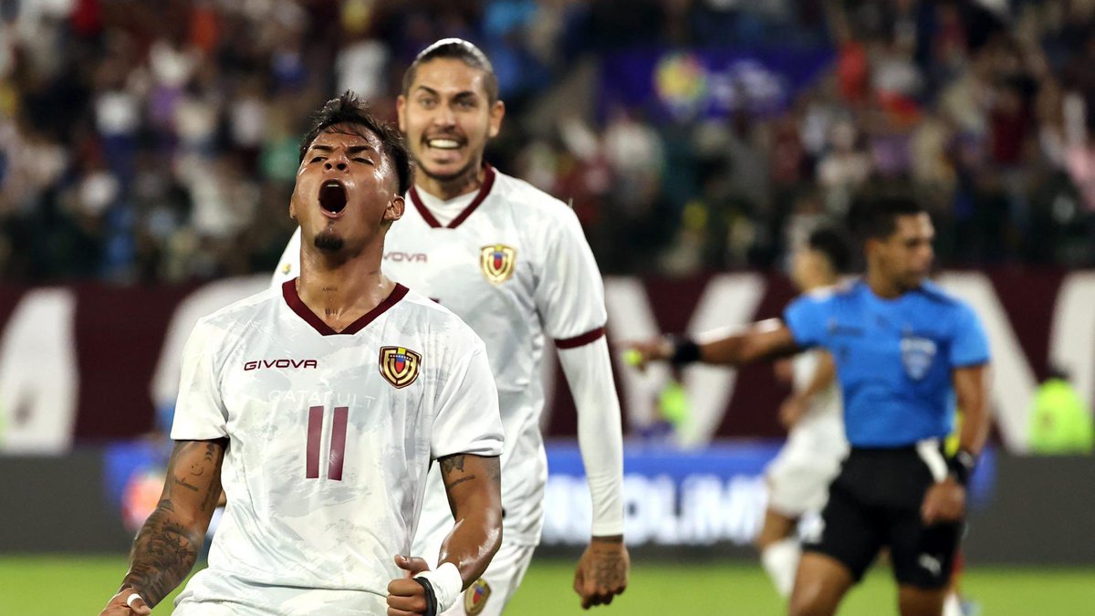 🇻🇪Estos días se está hablando del buen papel de Jovanny Bolívar en el preolímpico sudamericano sub23. ¿Cómo le ha ido al delantero propiedad del Albacete? ¿Qué es el preolímpico? ¿Quién juega?

Dentro 🧵