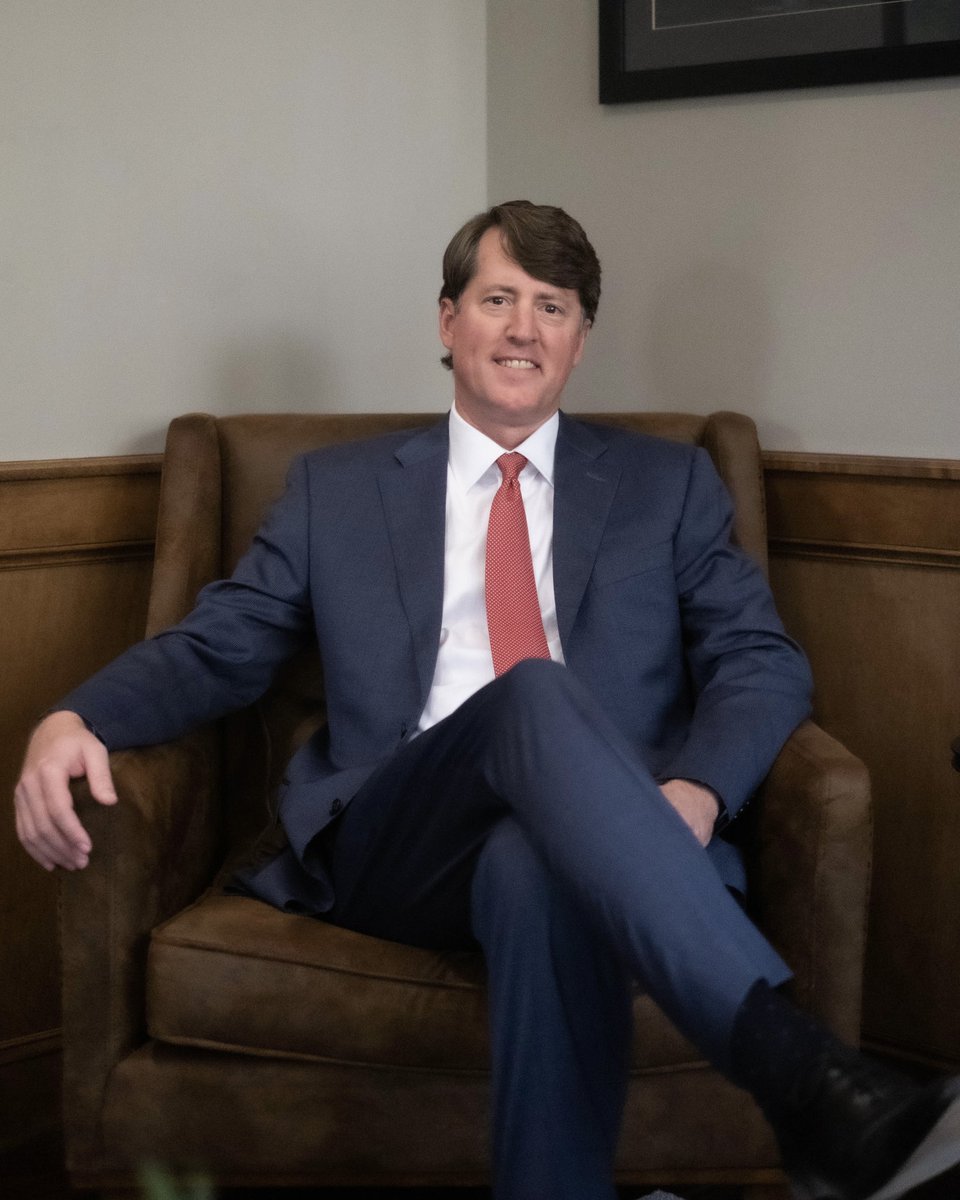 Happiest birthday to our attorney, Lee Thweatt, who celebrates his birthday today 🥳🎊🎉

#terrythweatt #lawfirm #htx #houstontx #legal #texas #houstonattorneys #law
