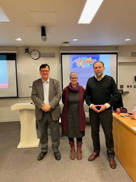 MartinWestlake's tweet photo. Dr #MollyScottCato at #EuropeanInstitute at the #LSE on 'The #EU and #climatechange; a rendezvous with destiny or with reality?' https://t.co/JVYFB1aPve