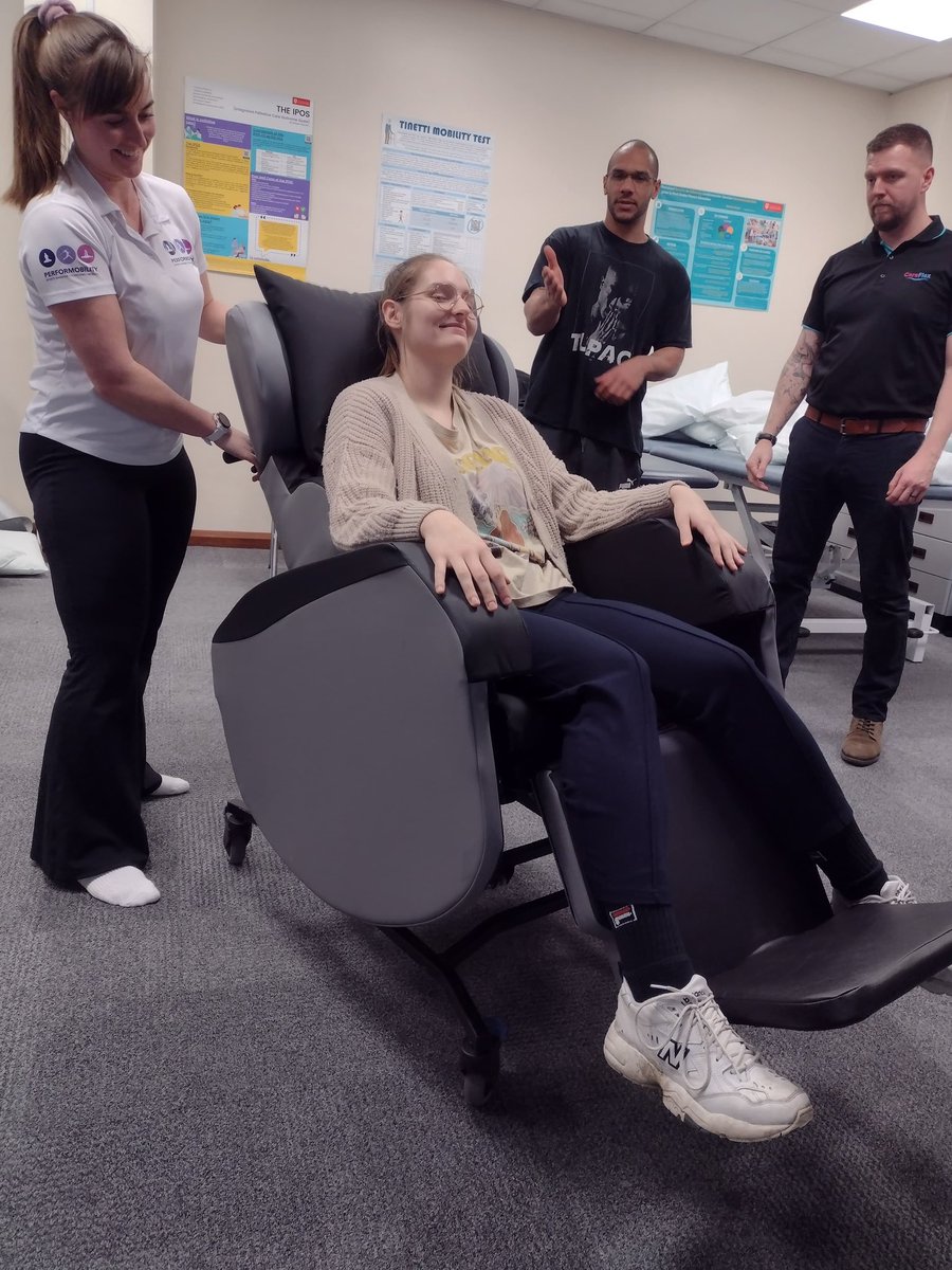 Kelly Bramhald tweet media