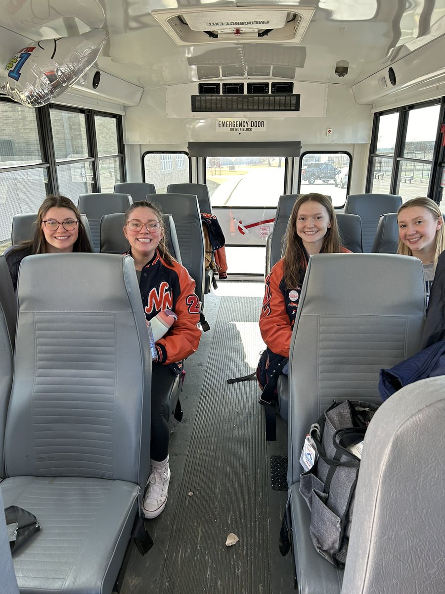 NmhsChargerSwim's tweet photo. And we are off!! https://t.co/Y8ZTYEX3YJ