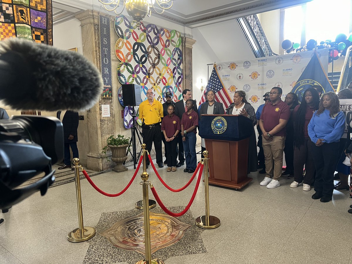 The City of #MtVernon announcing a new Youth Court to address #Marijuana Use in #school - an alternative to #criminalization 
Find out more at n <a href="/news12wc/">News12WC</a> @ 5PM
