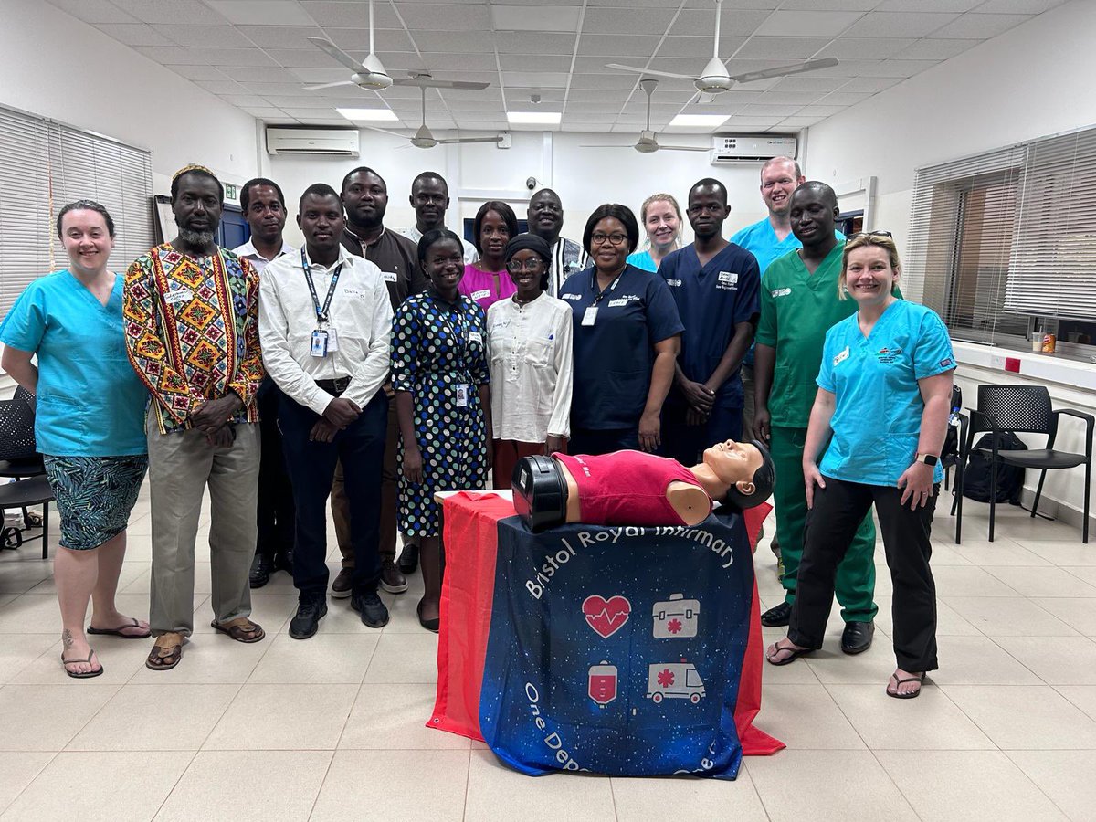 Well done to our teams and partners at @NanyukiH @LewaConservancy @mrcunitgambia this week. Hard work all round but great outcomes. Great having so many @uhbwNHS and Kenyan clinicians actively engaged in Global EM as part of their roles @RCEMGlobal @THETlinks @NHSEngland