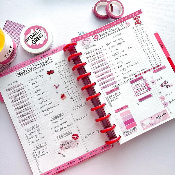 dailygrindplan's tweet photo. Putting the FUN in functional planning 💕💋🎀📒 #februarygoals #plannerspread #plannergoals 

📸 by Sherri Felix https://t.co/5HT8W0j2qu