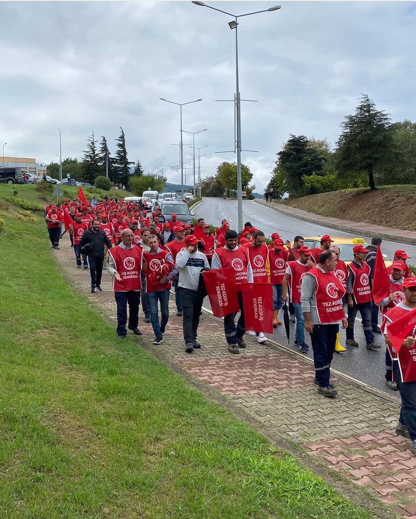 mtelhn's tweet photo. #vergideadalet ek zam yok vergi indirmi yok işçiler mağdur https://t.co/PhZl8TXPkh