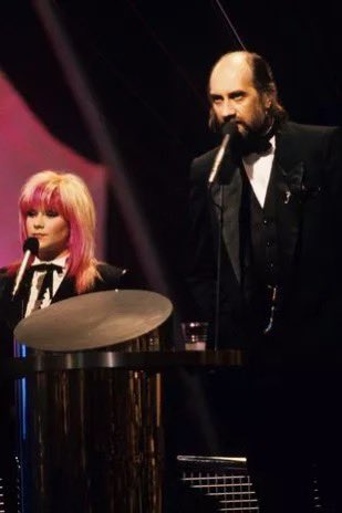 TOMORROW NIGHT on #SoundsOfThe80s we rewind 35 years to one of the most iconic moments in British television and music history on the Mastermix…yep, dust off the auto-cue, it’s THE BRIT AWARDS 1989 🤩 8pm @BBCRadio2 @BBCSounds @djgarydavies