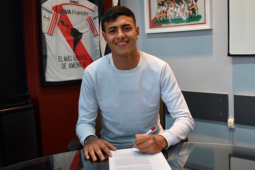 BandaRoja_'s tweet photo. #ColliGate
- Tras regresar de Athletico Paranaense, Kevin Colli rescindió su contrato con #River.
📣 - @maxigrillo https://t.co/Yumt5OV60y