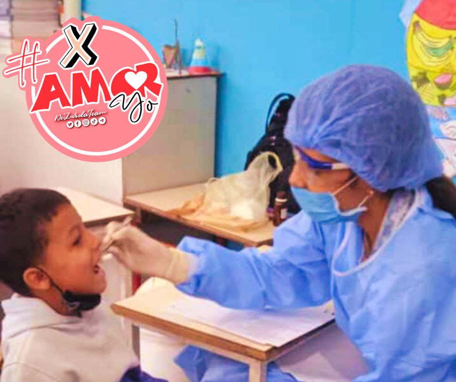 Barrio Adentro da respuesta a la deuda social acumulada mediante el desarrollo de los programas de prevención y promoción de salud. Fidel y Chávez crearon esta obra de infinito amor #XAmorYo <a href="/DeZurdaTeam_/">DeZurdaTeam 📳</a> #DeZurdaTeam