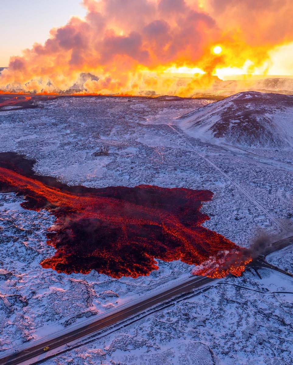 todayiniceland tweet picture