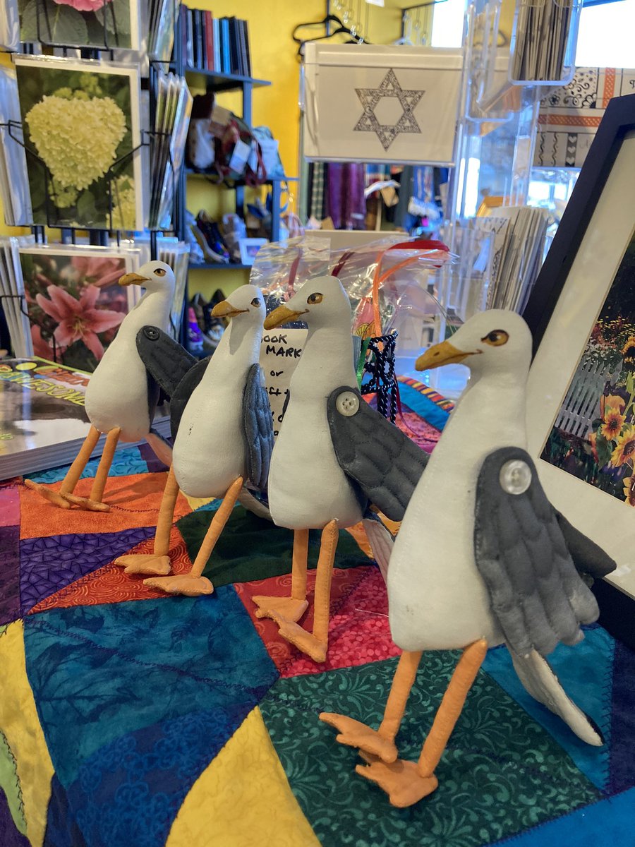 MargaritaVoice's tweet photo. A flock of seagulls arrived at @workspacemanch ! Find them at the gallery’s shop!
Available only through Work_Space, 903 Main St, Manchester Connecticut
#ctgalleries #galleryshop #seagulls #artdolls #limitededitiondoll #birds https://t.co/qO5g8MqmPo