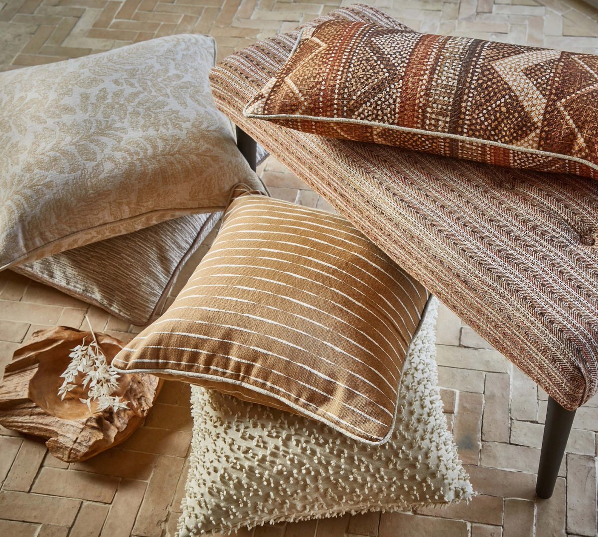 GS_INTERIORS's tweet photo. New! Savannah fabrics by Prestigious Textiles available online &amp; in store, also available as handmade curtains, roman blinds and cushions.
https://t.co/eqZhXTfqsR https://t.co/OQxOmsvq5A