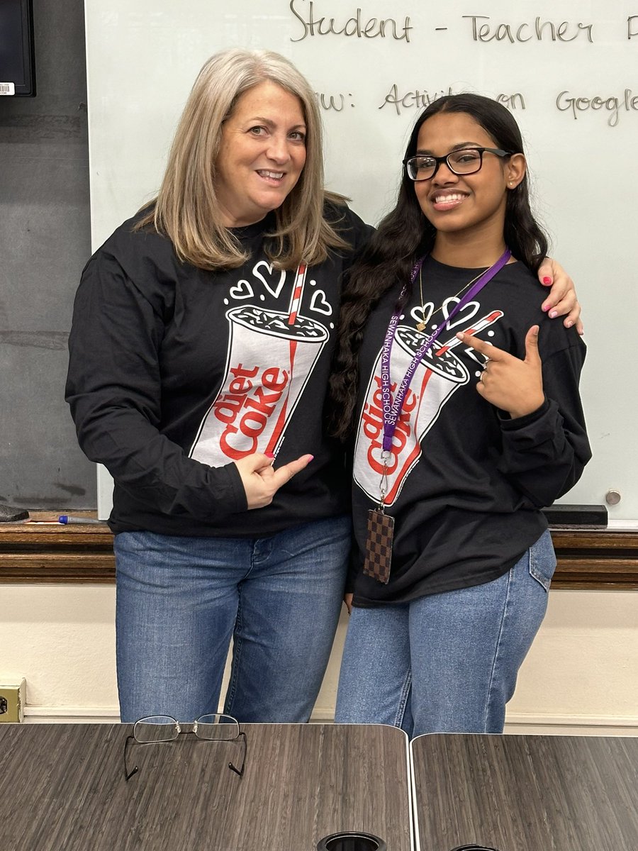 Mrs_Flood97's tweet photo. Student teacher day with my fave @DietCoke https://t.co/v9c00Z84Im