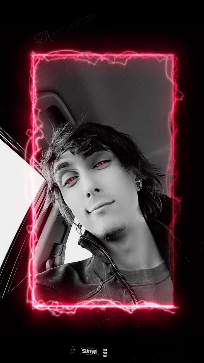 kuro_yuge's tweet image. Exploring the depths of my soul, where shadows whisper and emotions swirl. 🖤 Embracing the darkness as my muse, igniting creativity and unleashing my spirit. #EmoVibes #SoulSearching