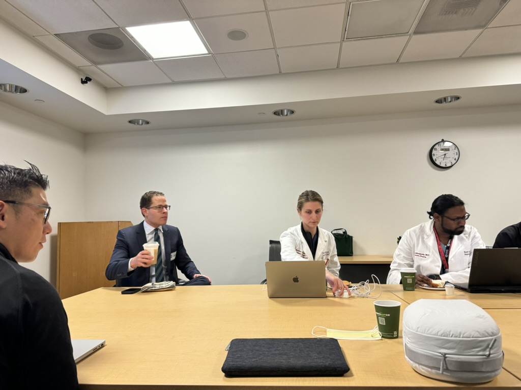 ALPSlimb's tweet photo. This just in: Meeting of the minds (and soles) is in progress! Our founding treasurer, @thetoedoctor, and founding president, @DGArmstrong, are currently taking part in new user training with Lim Flow SA at @KECKSchool_USC!
#CriticalLimbIschemia #LimbPreservation https://t.co/wYL1XsFrVX