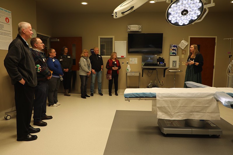 OSMSGB's tweet image. Last Thursday at our OSMS Fox Valley Clinic, we hosted a successful @FoxCitiesChmbr Business After Hours Event. During the event, everyone had the opportunity to network, learn more about OSMS, and take a tour of our Orthopedic Surgery Center. Thank you to everyone who attended!