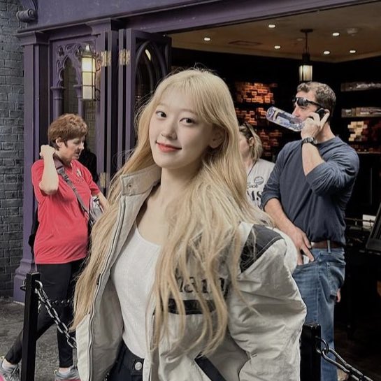 BrasilChoerry's tweet image. 🚨 FAMOSOS: Choerry diz que deseja vir pro Brasil pra curtir o Carnaval: 

"Adoraria ir para o Brasil brincar Carnaval, principalmente o Carnaval de Pernambuco, Olinda"