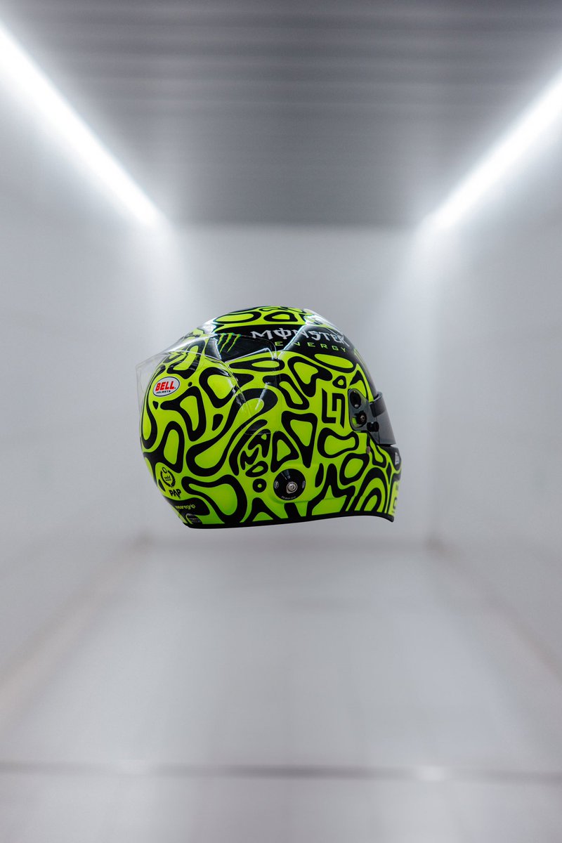 LN4's tweet photo. Lando’s FRESH helmet for 202⁴ is here https://t.co/h42pIz2neV