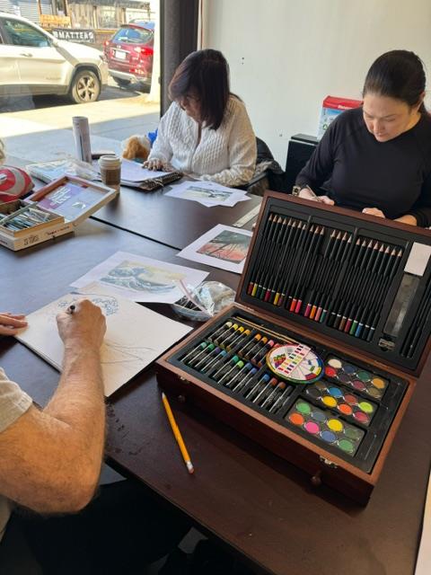 bayridge_center's tweet image. Brushing strokes of inspiration with the masters at Bay Ridge Connects. Channeling artistic wisdom through the lens of time. 🎨#BayRidgeCenter #MasterClassMagic #BayRidgeConnects