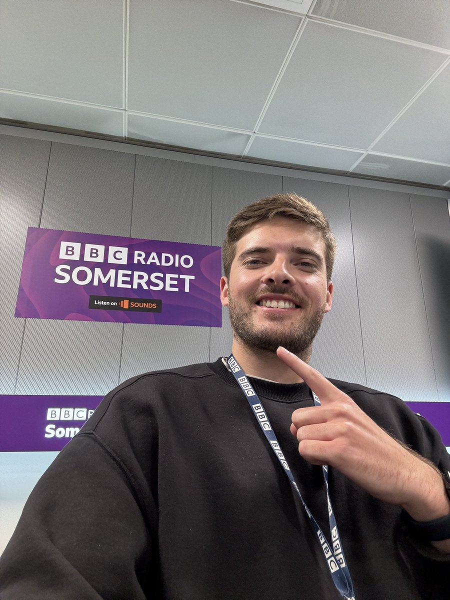 Elliot Darby (@elliotdarby) on Twitter photo I’m in for <a href="/jackkillah/">Jack Killah</a> on Somerset Sport from 6pm - a first for me!
🎙️ <a href="/bbcsomerset/">BBC Somerset</a>
Listen on BBC Sounds 👉🏼 bbc.co.uk/radiosomerset I’m in for <a href="/jackkillah/">Jack Killah</a> on Somerset Sport from 6pm - a first for me!
🎙️ <a href="/bbcsomerset/">BBC Somerset</a>
Listen on BBC Sounds 👉🏼 bbc.co.uk/radiosomerset