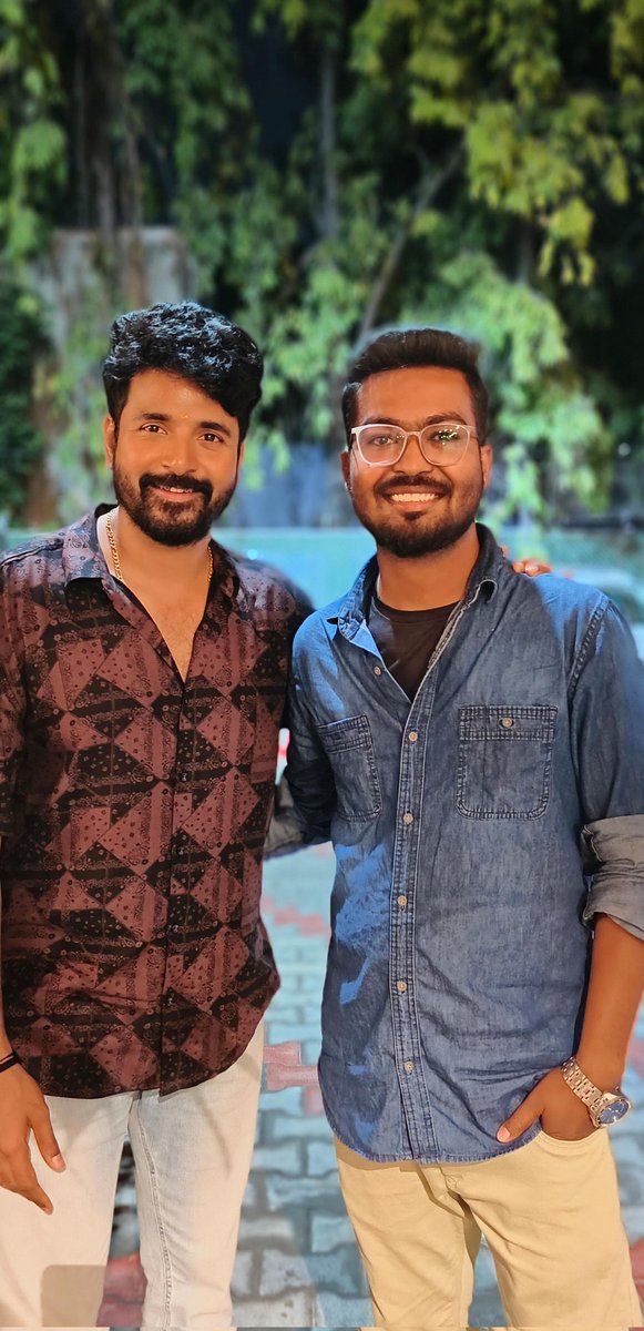 AllIndiaSKFC's tweet photo. Our Prince @Siva_Kartikeyan Anna's Stunning Look 😎  

#PrinceSK #Ayalaan #SK21 https://t.co/3BvzkgQ5Oh