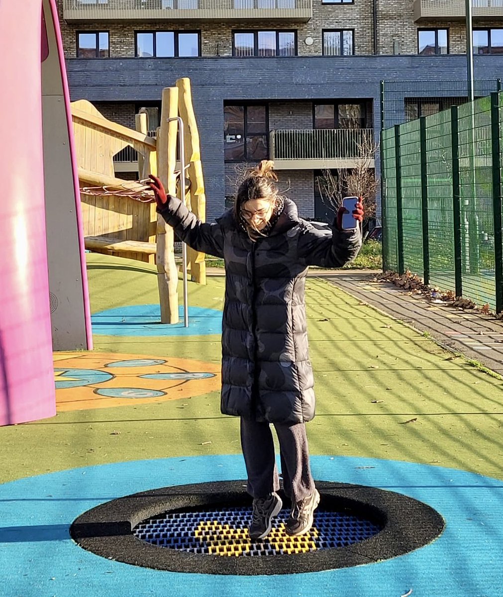 Come and join our team! Looking for a new junior researcher/project support. Great opportunity to develop your skills and experience in built environment research 🏡🏢🏛️🏙️

social-life.co/news/post/new_…

Deadline 5pm Monday 12th February