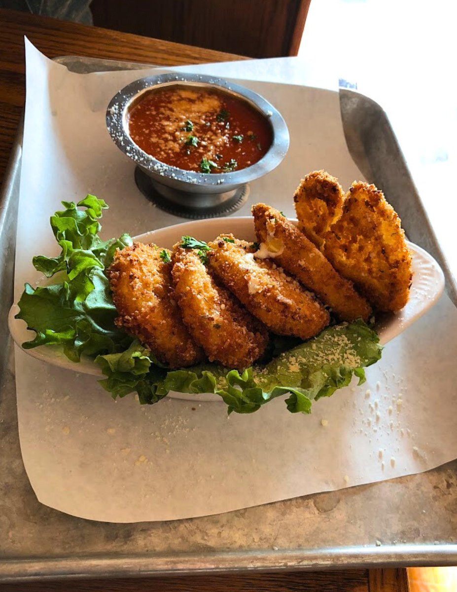 mulconrys's tweet photo. We are open late tonight. Now offering specialty drinks, apps, and much more! Ask a server or bartender when you come in!
#irishpub #rocny #roceats https://t.co/j95vk9xjrZ