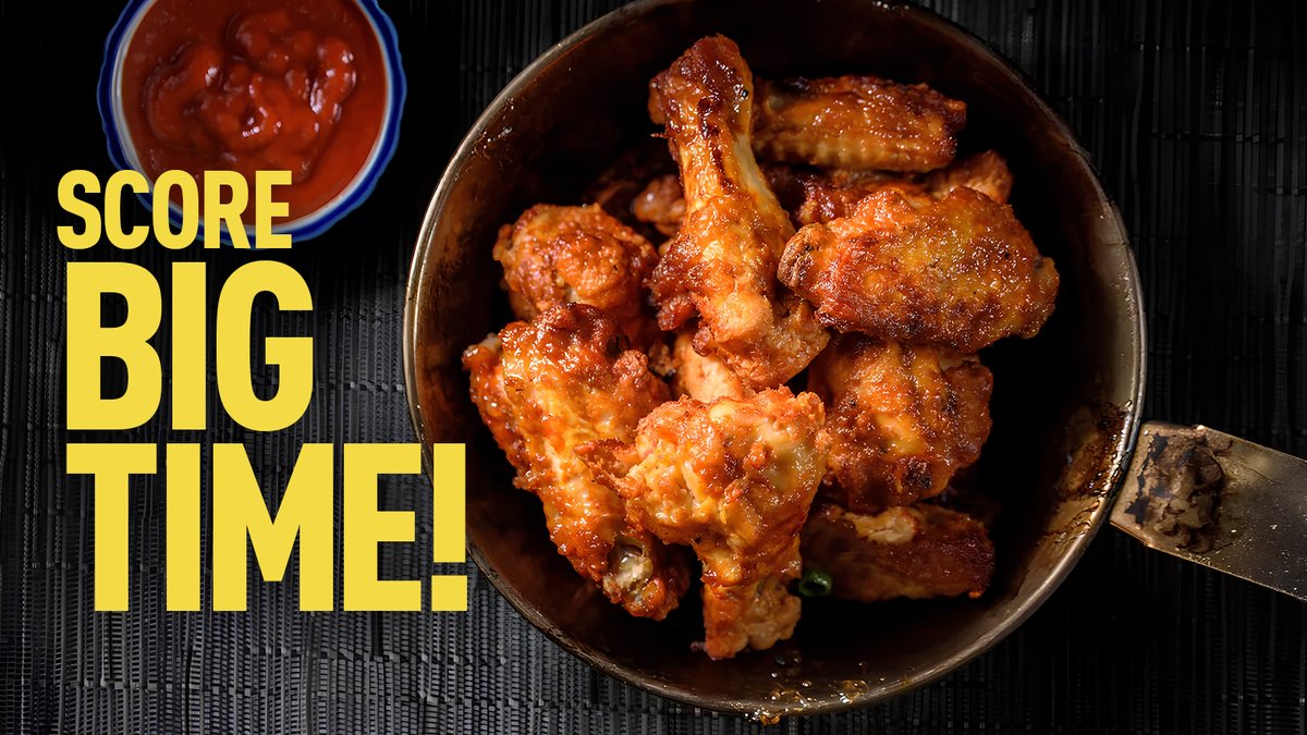 Level up your #kitchen playbook for the #biggame 🏈 with a gas range featuring a built-in #airfryer. You'll rack up compliments 🏆 faster than points on the scoreboard. Check our #blog for the featured #wing #recipe and more. 🔥 😎 bit.ly/3OoAAuP  #COOKLIKEAGOD