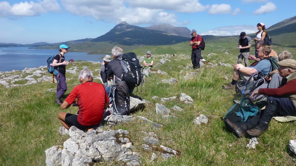 We have spaces available on our 2024 May Geotour! A week-long geological tour of the NW Highlands led by Geopark staff - book before February 28th for an early bird discount, further discount applied for Friends of the Geopark ✨ For more info, visit: nwhgeopark.com/whats-on/geopa…