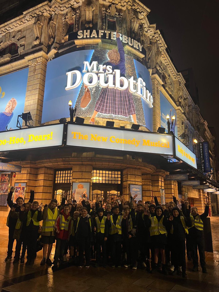 Mr Munro tweet media