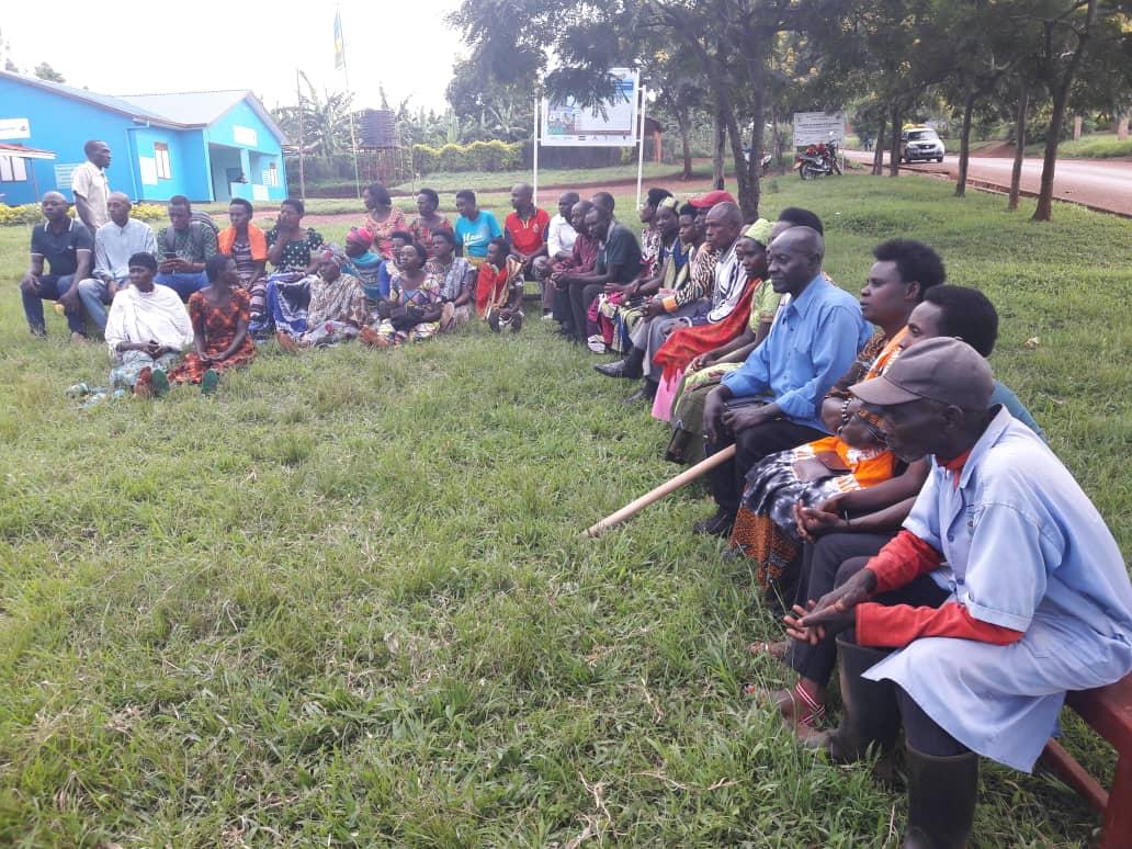 Kuri uyu wa 09.02.2024, bamwe mubakozi b'Umurenge n'inzego z'Umutekano ...