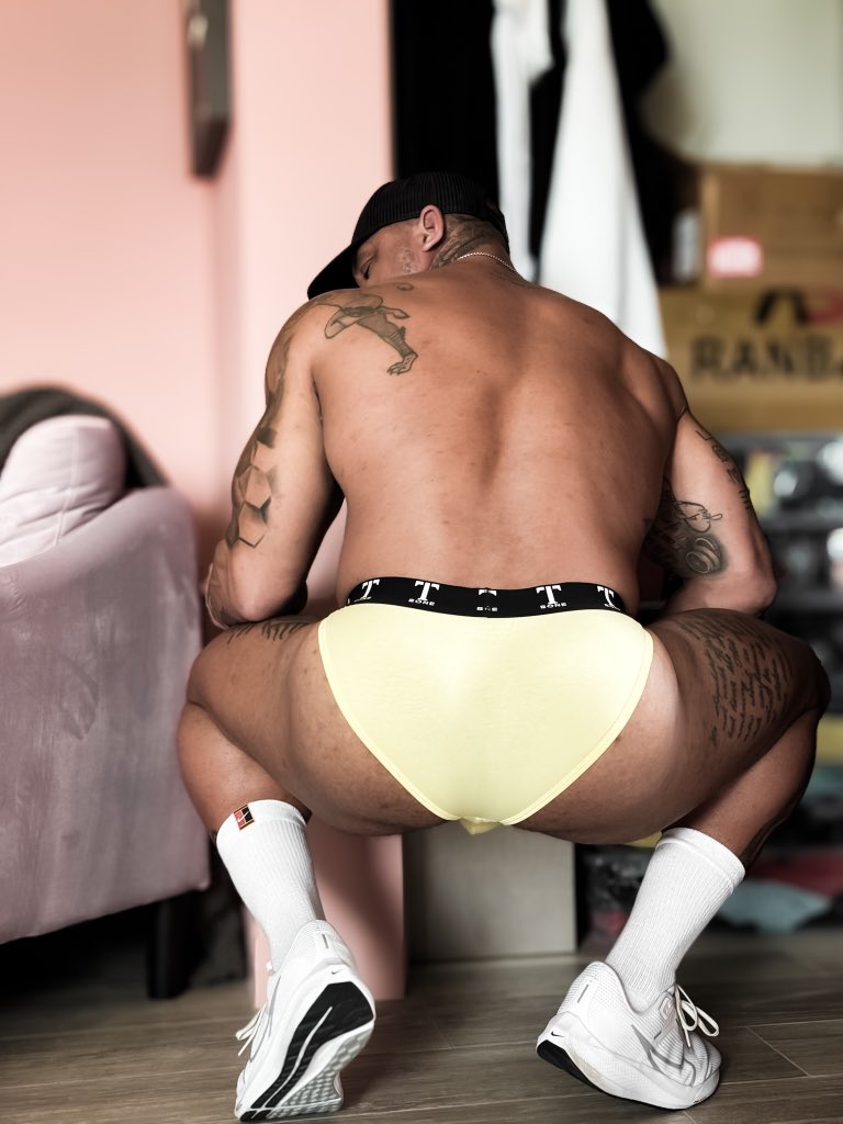 TBoneThreads's tweet image. Baby got more than back…