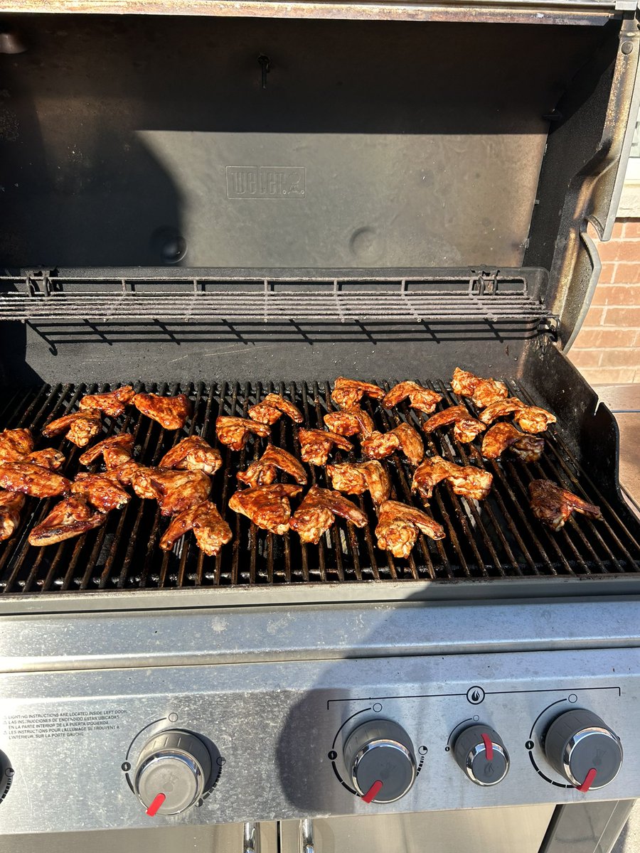 Wings for the CWood turf Boyz! #Hayesisafraud <a href="/OverDrive1050/">OverDrive</a> <a href="/HayesTSN/">Bryan Hayes</a> <a href="/odognine2/">Jeff O’Neill</a>