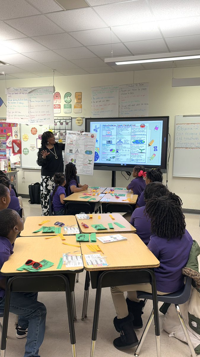 Ms. Duncan’s approach to non-fiction text features was a great example of how to deliver a hook to draw students into a lesson! She actively encouraged participation and fostered opportunities for student dialogue - our @LAJohnTWhite Owls were engaged and excited to share!