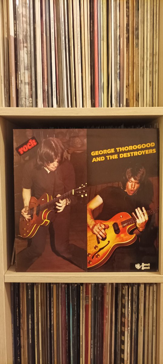Rock'n'roll friday 😎
#NowPlaying #nowspinning
GeorgeThorogood And TheDestroyers 
Debut album 1977
Original french pressing.