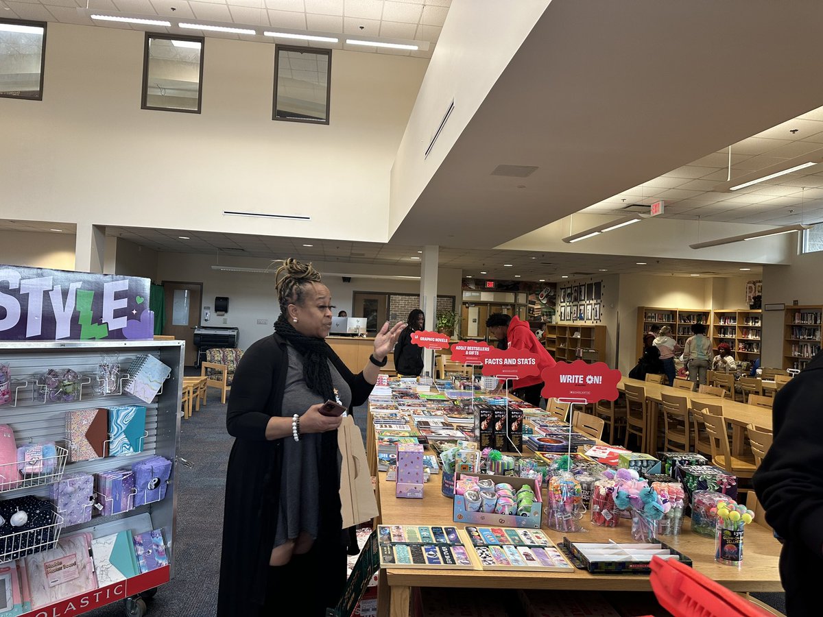 Book Fair time is here again! 📚 Join us in supporting our scholars by helping them build their home libraries. Every book purchase makes a difference! #BookFair #Reading #SupportEducation @APSBESTACADEMY @APSMediaServ @media_miller @reprimas @AP_Kelley