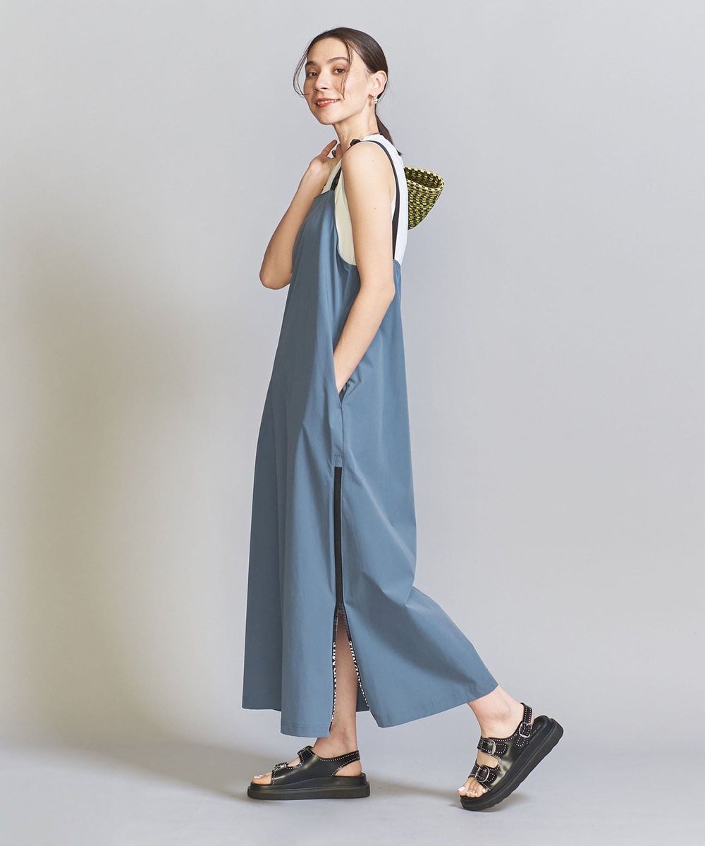 BEAUTYandYOUTH's tweet photo. #THOUSANDMILE × #ビューティーアンドユース
人気の機能派ワンピースが春夏ムードをまとって新登場！

裾にかけて広がったシルエットが、カジュアルなルックスの中にも女性らしい印象を演出してくれます👗

カーディガンを羽織ったり、インナーアレンジでシーズンレスに着用できる万能ワンピースです✨ https://t.co/gX4Tu9jDeP