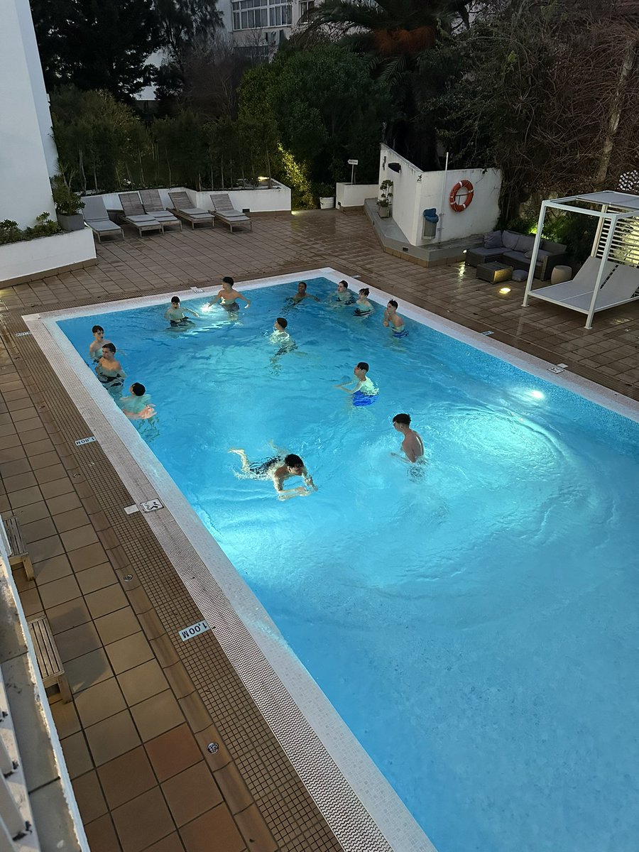 DunottarSport's tweet photo. Nice dip back at the hotel before dinner π₯Ά #RatherThemThanUs #LisbonTour24 https://t.co/PgBw1Bx7ku