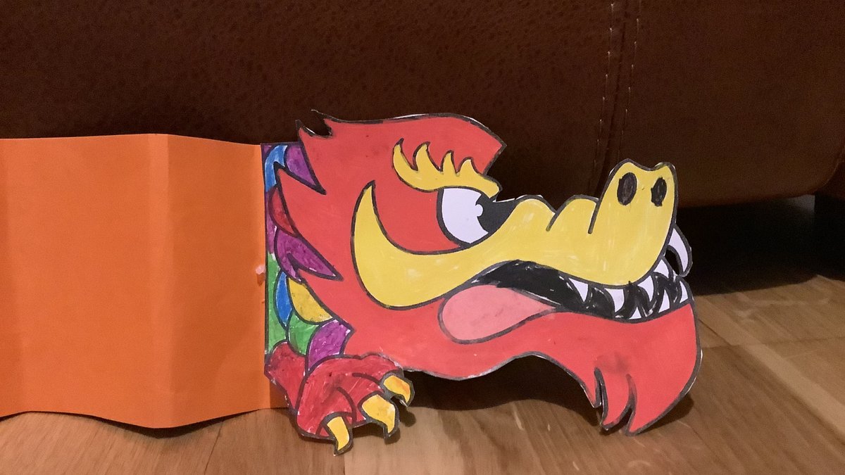 GraceAshen57421's tweet photo. 3rd year, Did the dragon for Chinese New Year 🇨🇳 🐉 Good job Girls!
#Clearwateracademy #Toys #Secondaryschool #ChineseNewYear https://t.co/1jlNtaiMGB