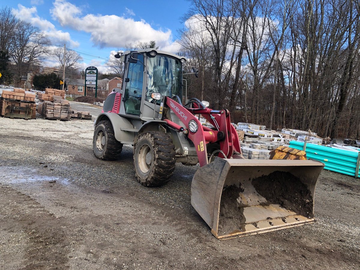 MideastEquip's tweet photo. 2017 Takeuchi TW80-2 Wheel Loader. Stock # 4425-JG.  $ 66,900.00
Super low hours, Excellent overall condition. Needs Nothing!!! Work Ready!!! 
 https://t.co/x4AUHWJ8X4 
For more information call Jim @ 860-836-7796 https://t.co/5klETUVNi4