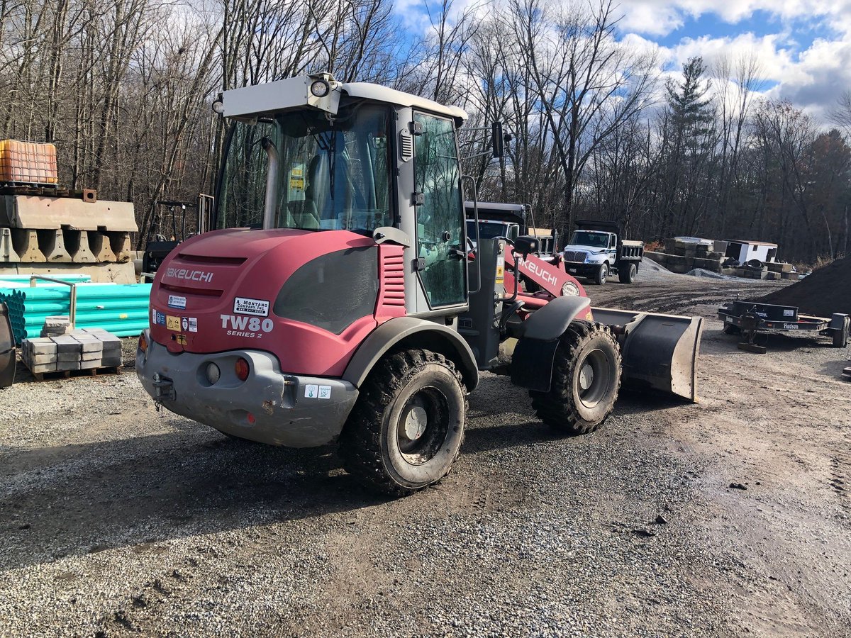 2017 Takeuchi TW80-2 Wheel Loader. Stock # 4425-JG.  $ 66,900.00
Super low hours, Excellent overall condition. Needs Nothing!!! Work Ready!!! 
 mideastequip.com/for-sale/2017-… 
For more information call Jim @ 860-836-7796
