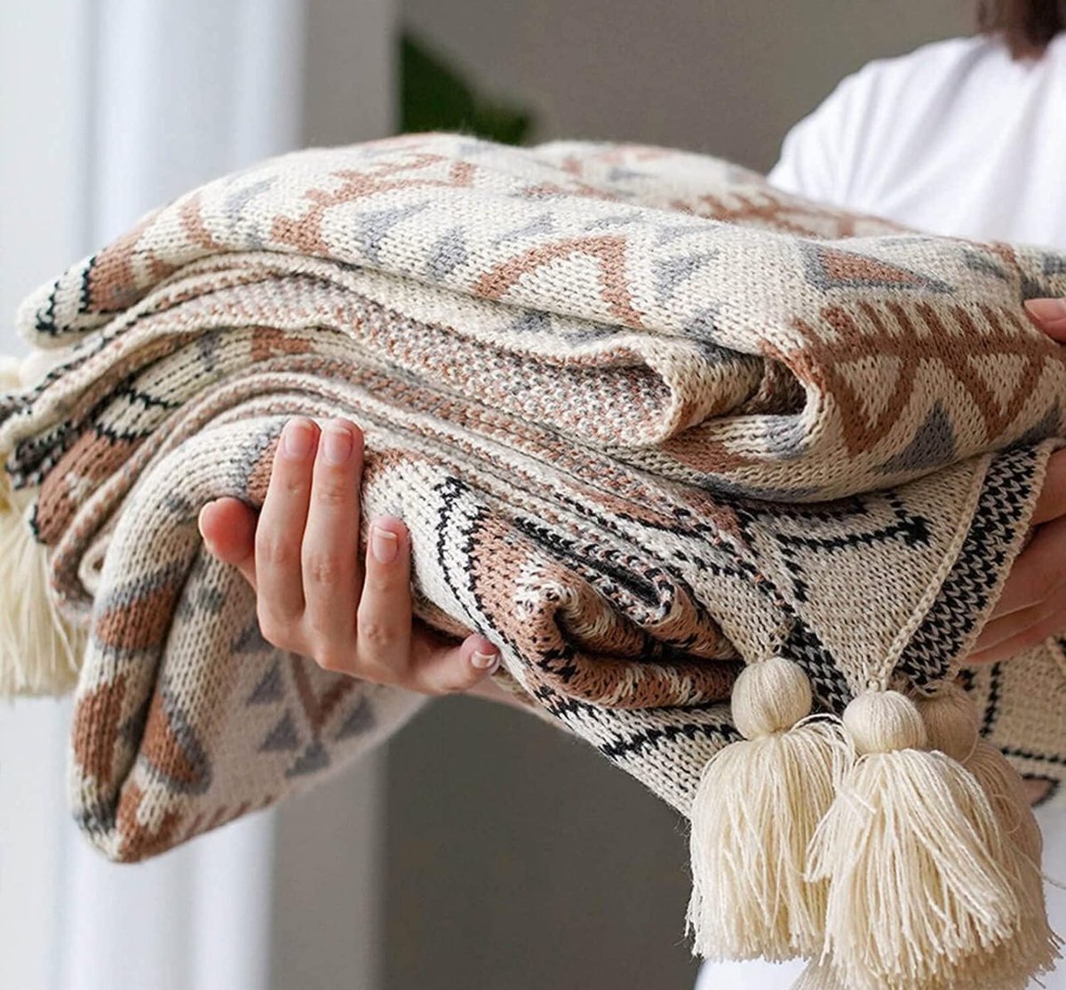 Arabest Bohemian Throw Blankets, Soft Cozy Lightweight Knitted with Tassels Fall can used as a Couch Decorative Throw Blankets#, Bed, Sofa, All Seasons. Available at 155,000k