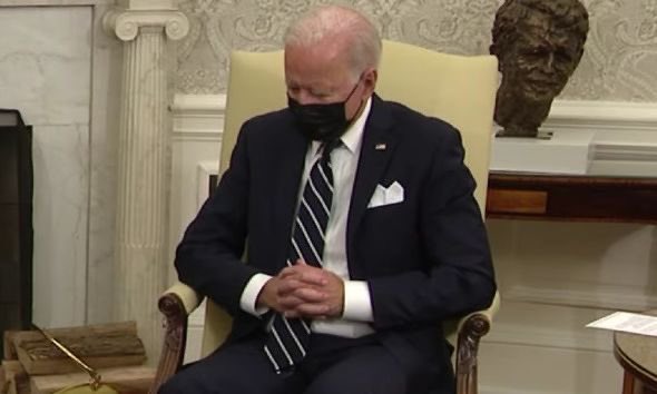 TxGuy2022's tweet image. Is @JoeBiden working today, or is he locked away for the weekend, being pumped full of vitamins and stimulants? 
#DementiaBiden #DementiaJoe #HurReport #BidenPressConference #BidenDementia #RemoveBiden