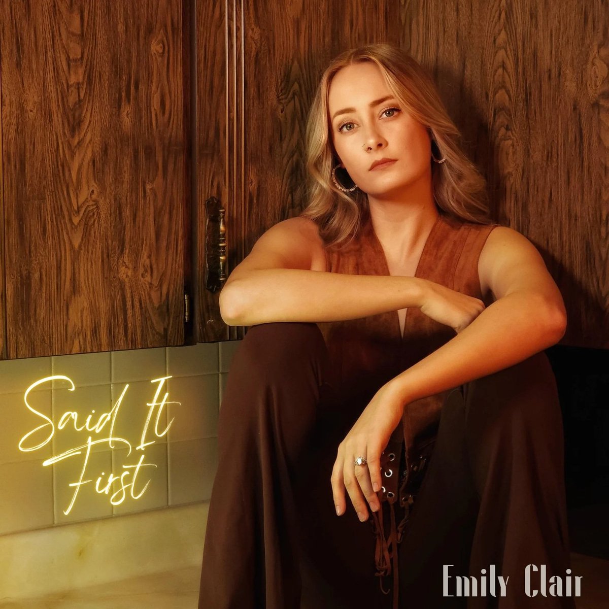EmilyClairMusic tweet media