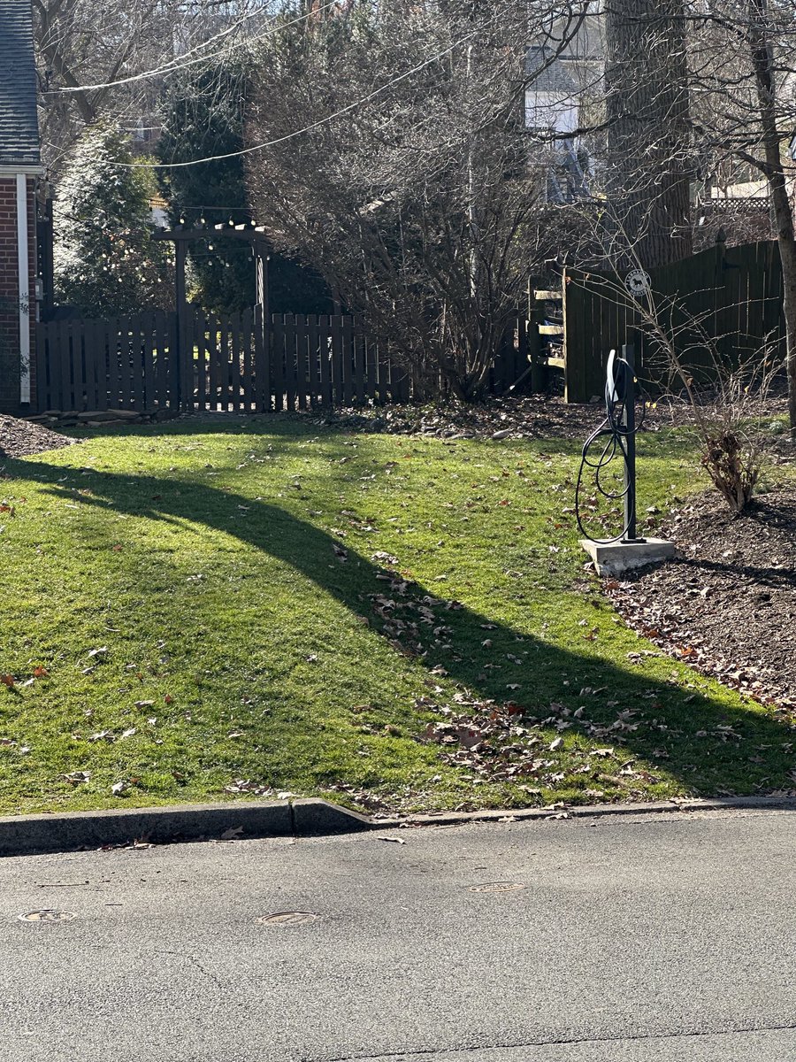 No garage, no carport, no driveway even….no problem when it comes to going green.  #EVCharger #GoGreenNow #FallsChurchRealEstate #SoulfulAgent #TSRHomes